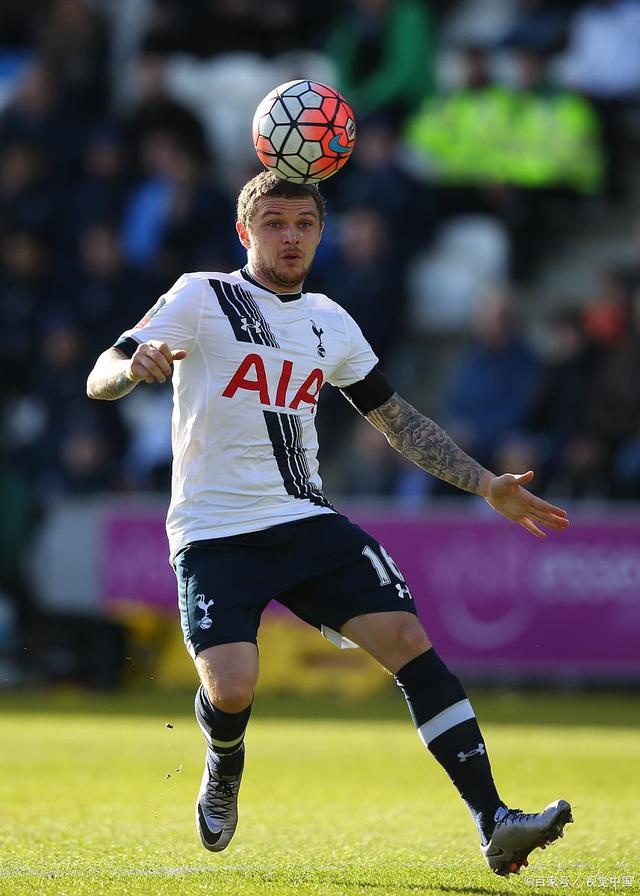 开云体育-包含里程碑夜！上海久事防线松动，西甲转会期刷纪录，气氛紧张，赛程密集仍需轮换的词条